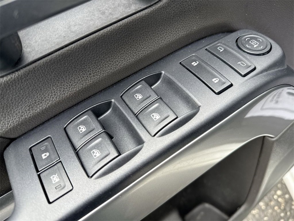 Used 2015 Chevrolet Silverado 1500 LT image 13