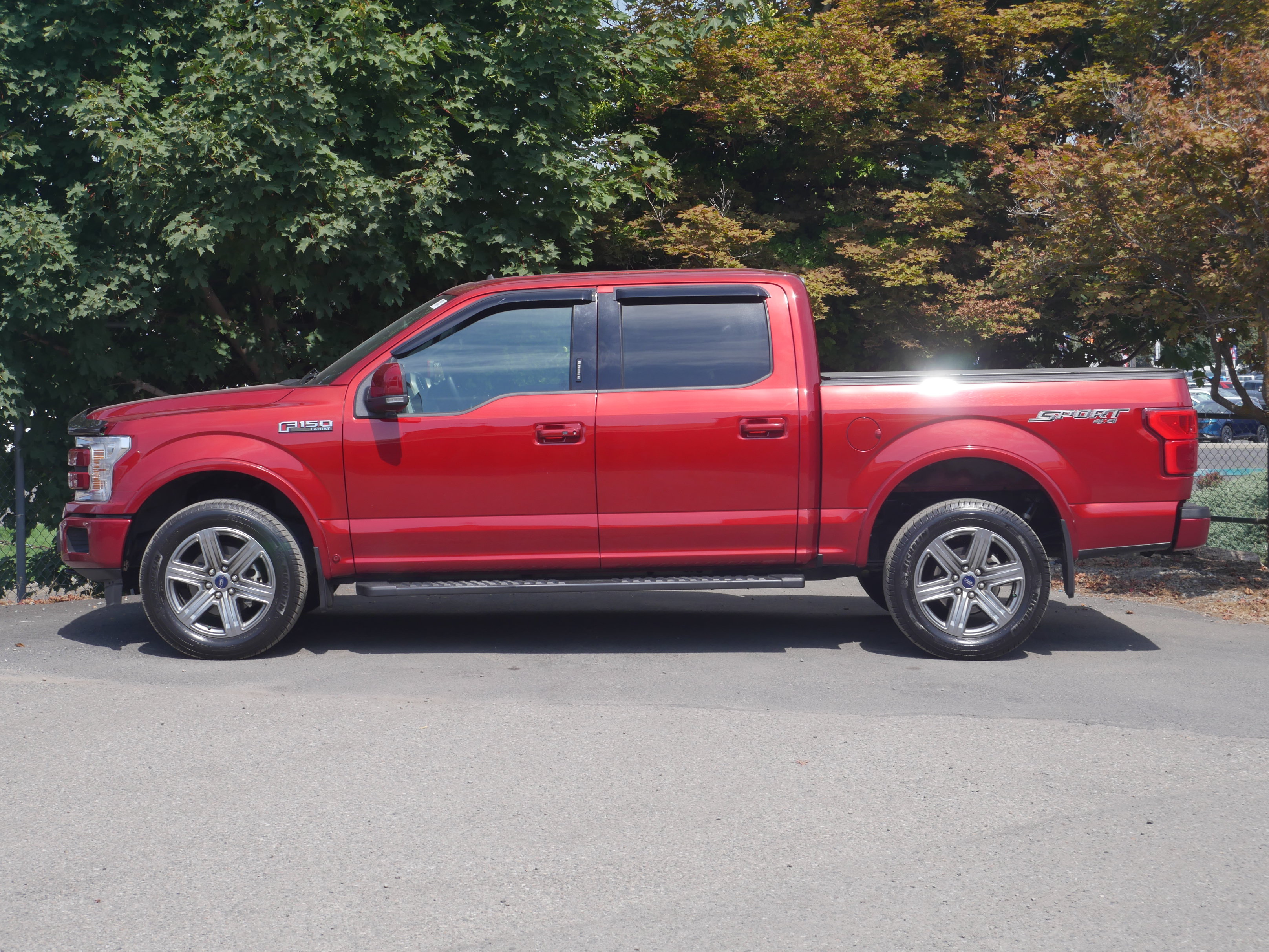 Used 2019 Ford F150 Lariat w/ Equipment Group 502A Luxury AWD/4WD image 17