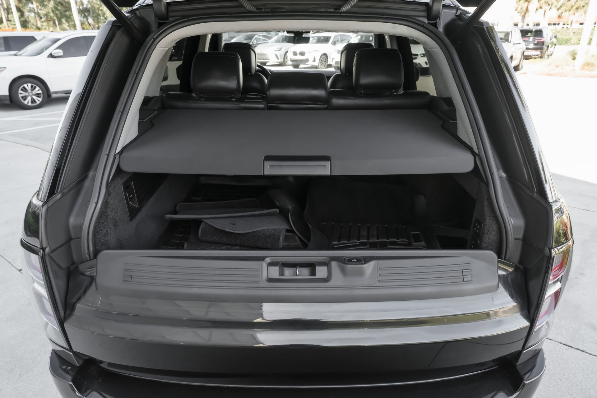 Used 2021 Land Rover Range Rover Westminster Edition image 44