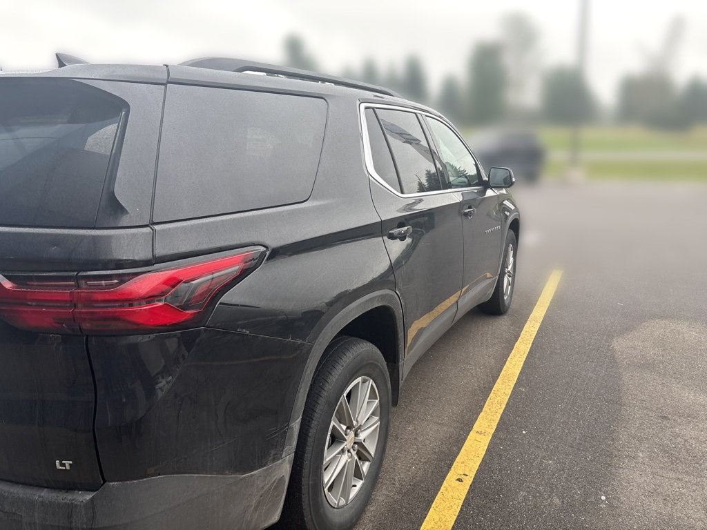 Used 2023 Chevrolet Traverse LT w/ LPO, Floor Liner Package AWD/4WD image 6