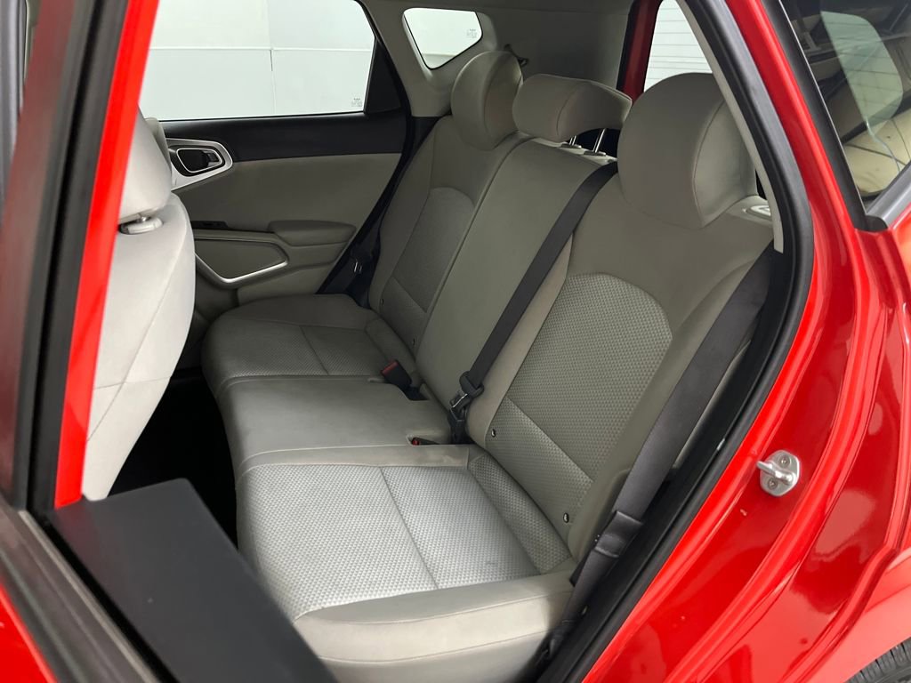 Used 2023 Kia Soul LX w/ LX Technology Package image 20