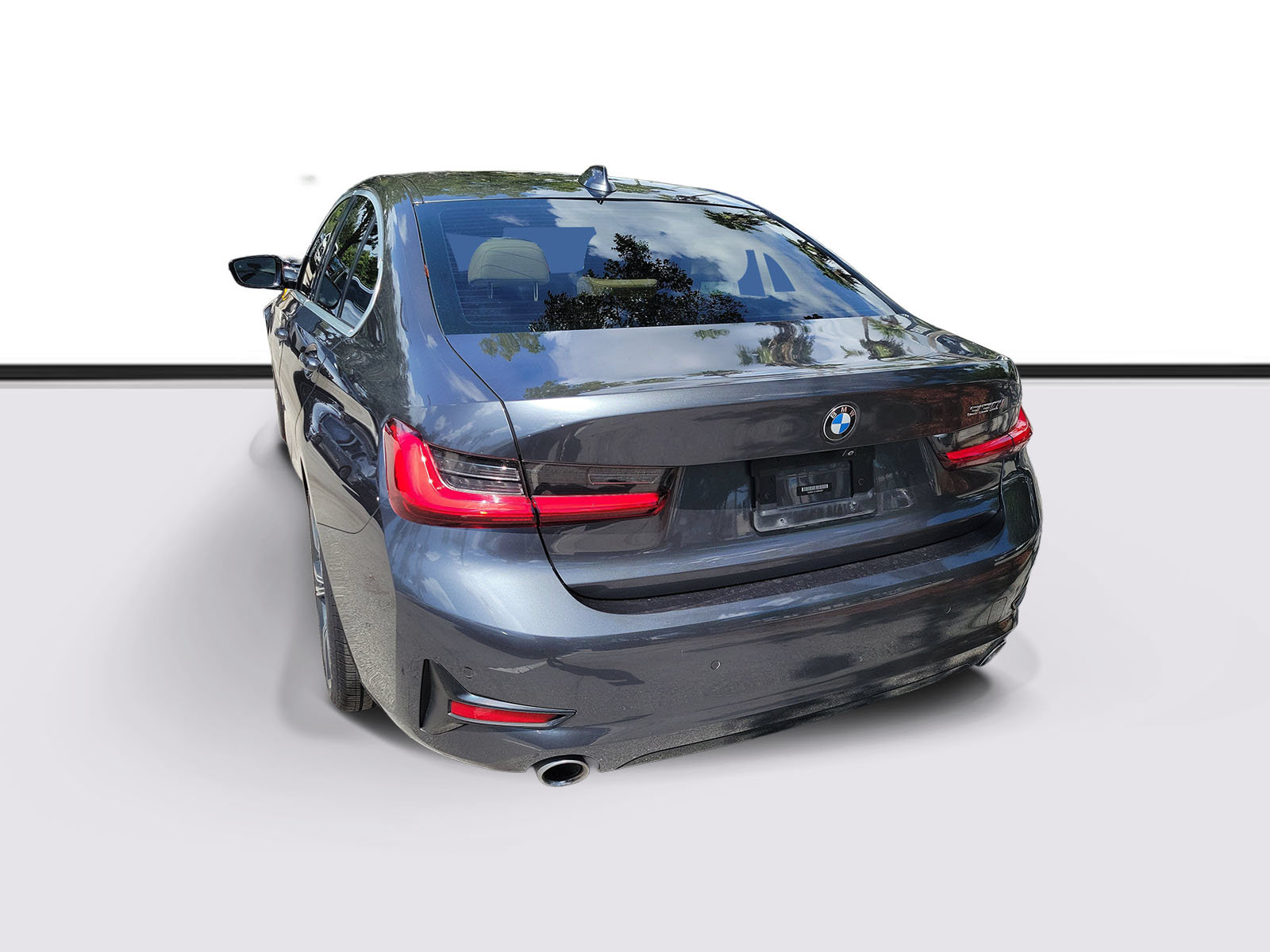Used 2021 BMW 330i Sedan w/ Convenience Package RWD image 3