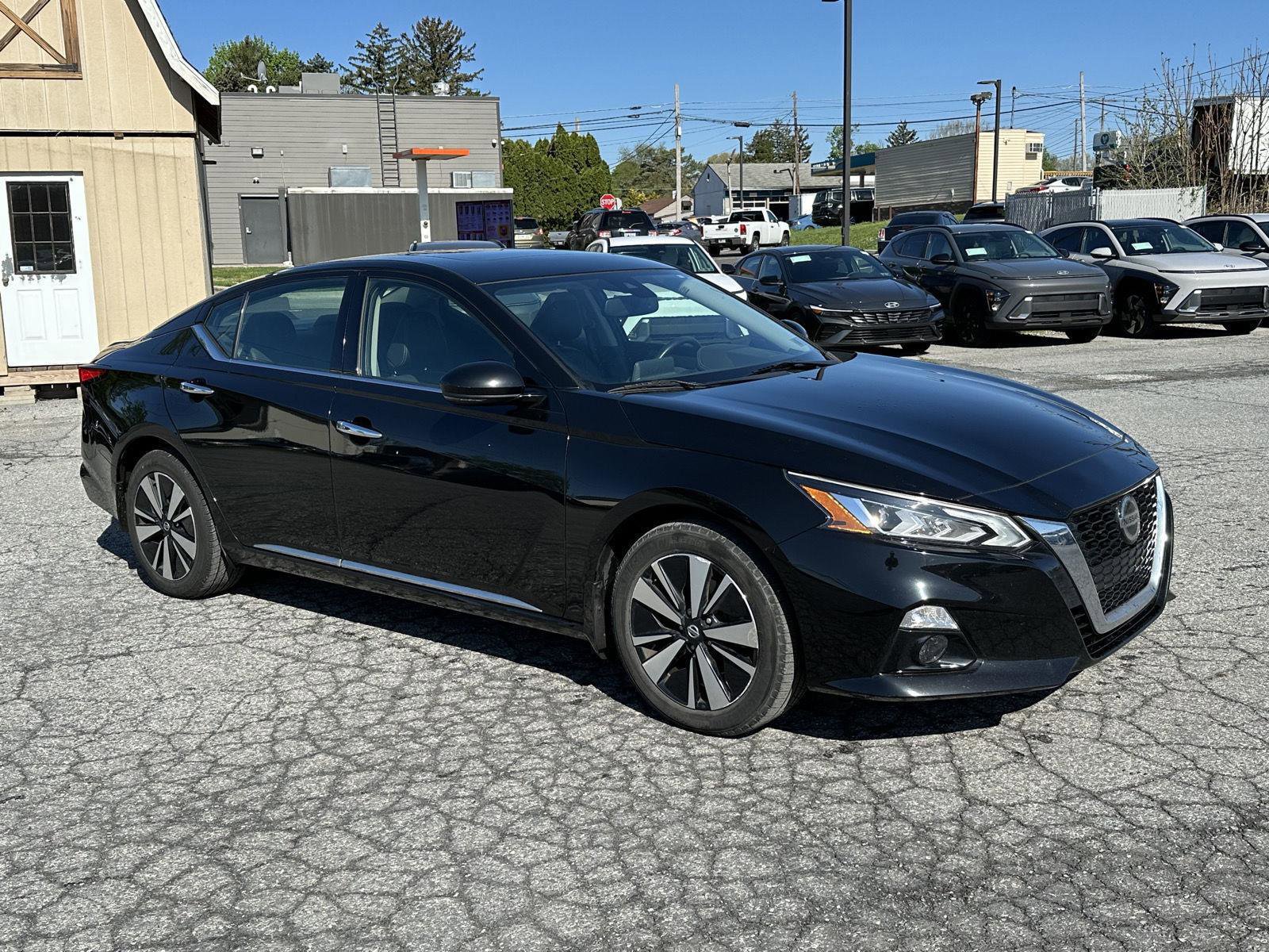 Used 2019 Nissan Altima 2.5 SL image 2