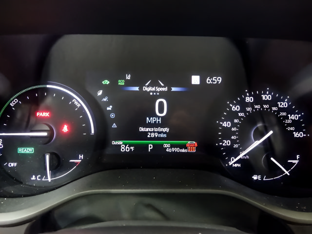 Certified 2025 Toyota Sienna LE FWD image 16