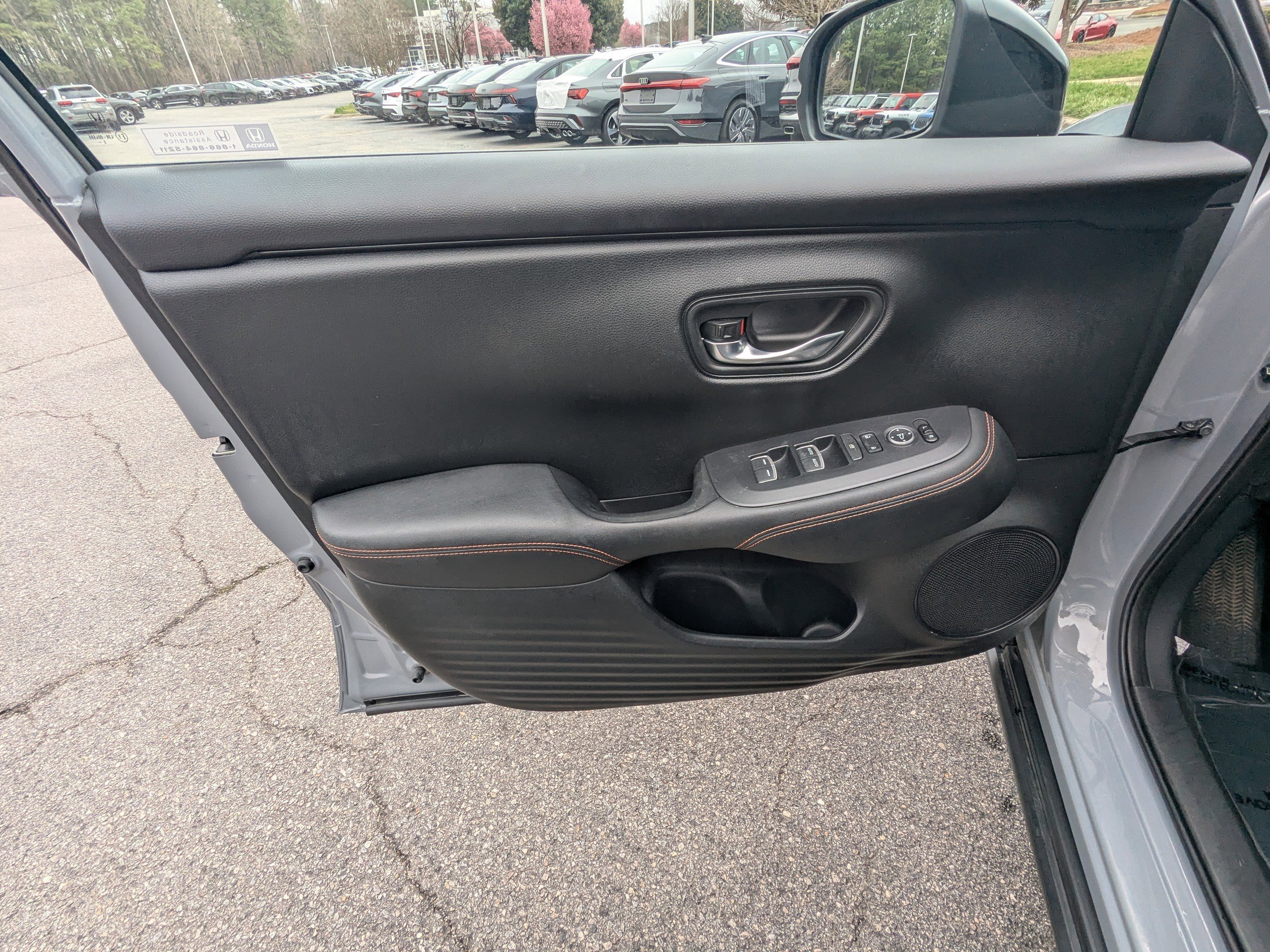 Used 2023 Honda HR-V Sport image 14