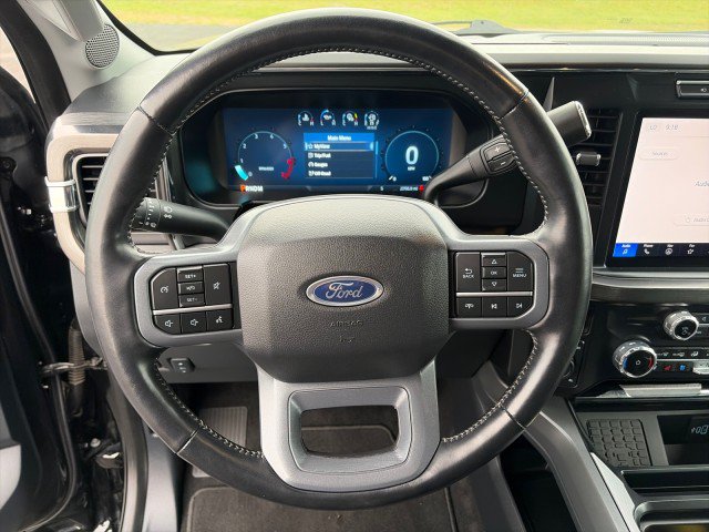 Used 2024 Ford F350 Lariat w/ Black Appearance Package AWD/4WD image 15