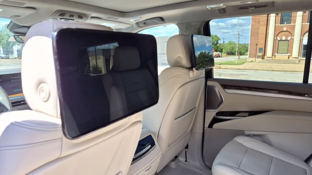New 2026 Cadillac Escalade Platinum Sport w/ LPO, ONYX Package AWD/4WD image 17