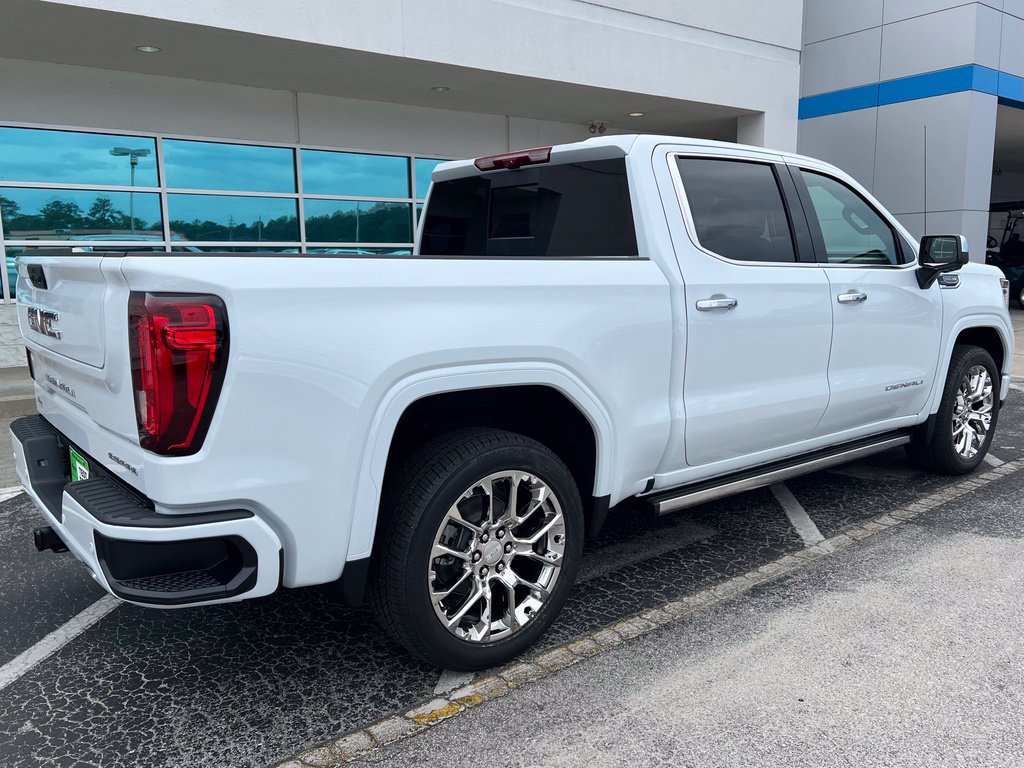 New 2026 GMC Sierra 1500 Denali w/ Denali Reserve Package AWD/4WD image 4