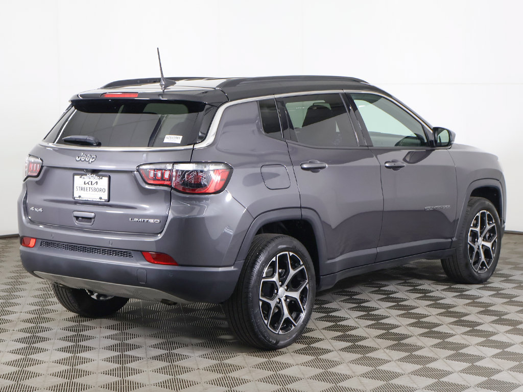 Used 2024 Jeep Compass Limited AWD/4WD image 9