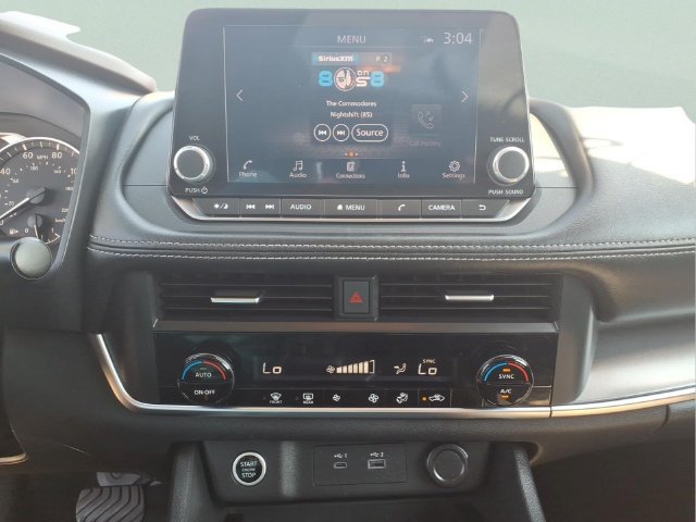 Used 2023 Nissan Rogue SV AWD/4WD image 18