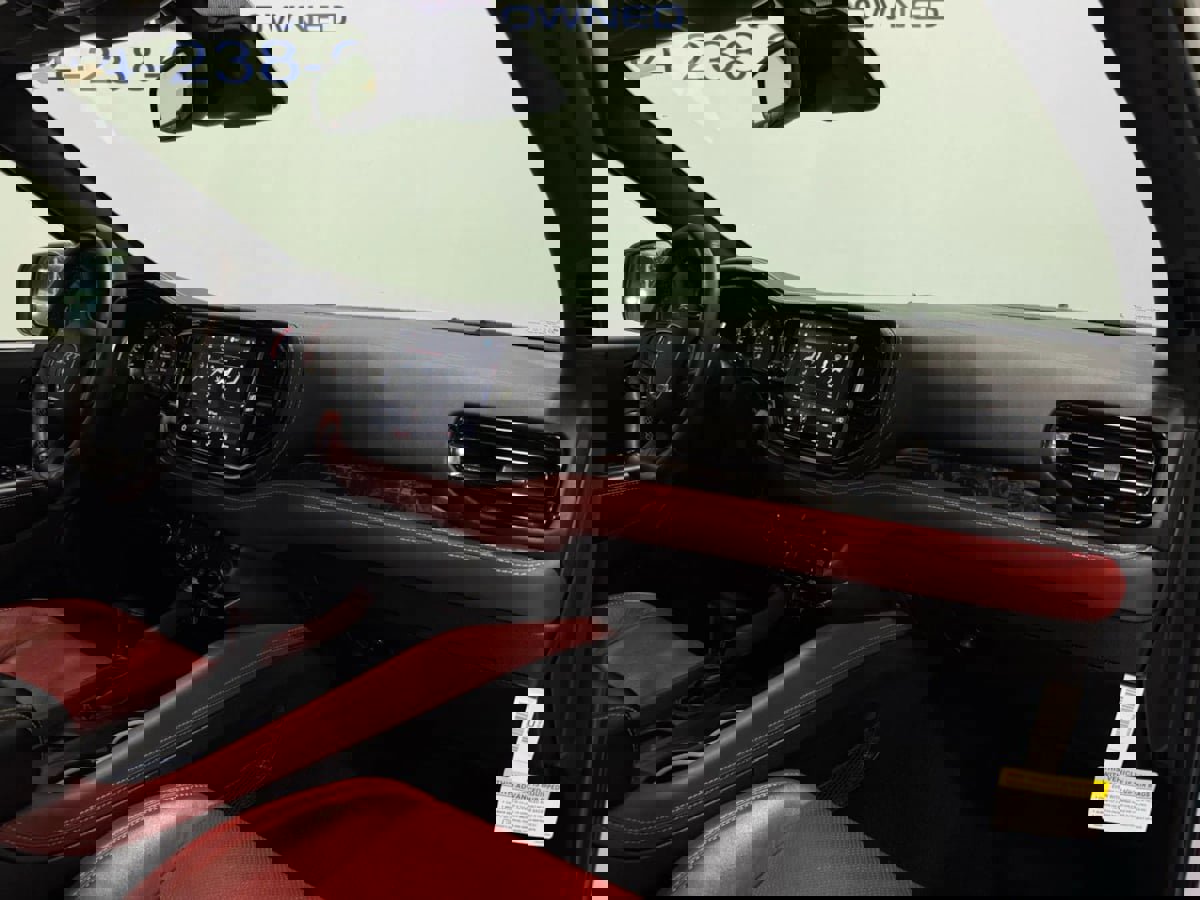 Used 2023 Dodge Durango SRT image 30