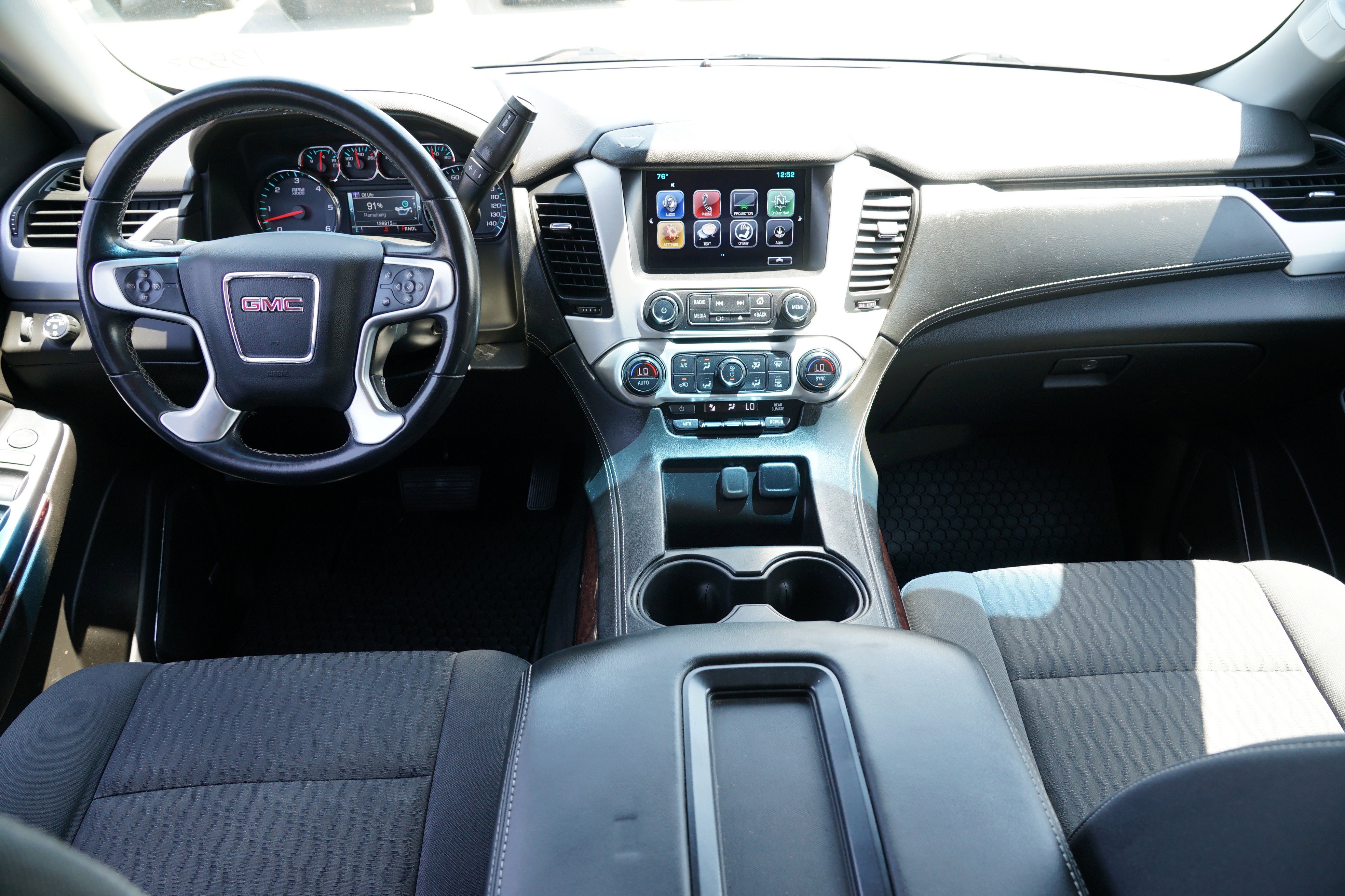 Used 2019 GMC Yukon XL SLE w/ SLE Value Package image 28