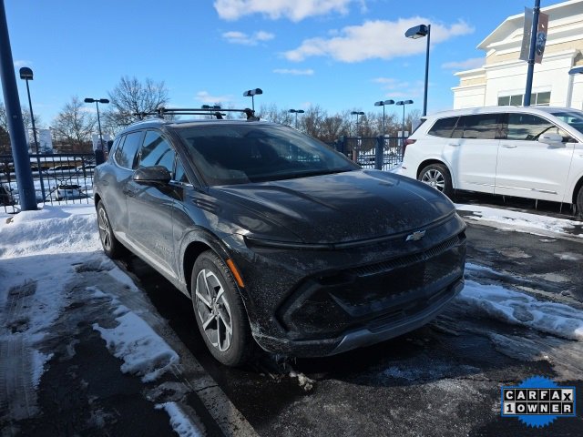 Used 2024 Chevrolet Equinox EV LT image 2