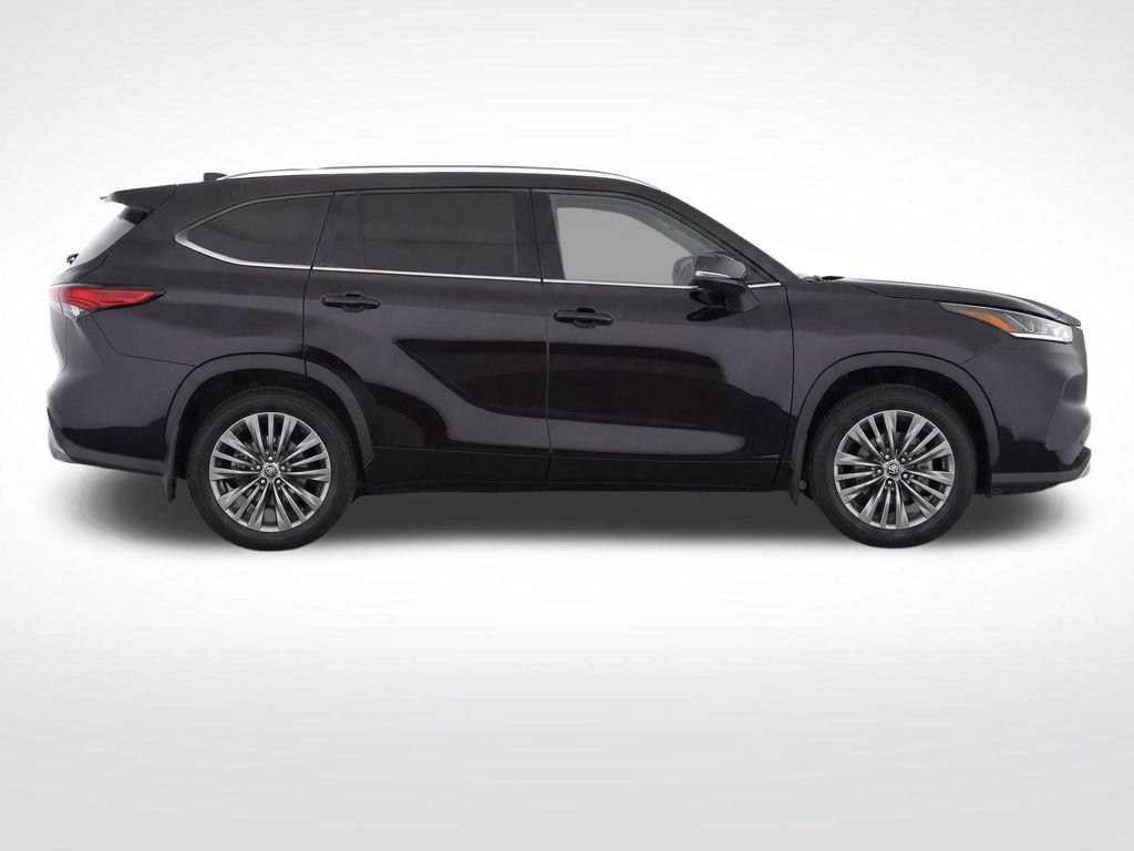 Used 2021 Toyota Highlander Platinum AWD/4WD image 37