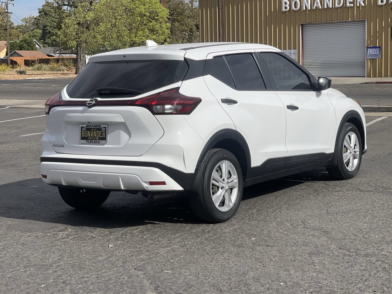Used 2023 Nissan Kicks S FWD image 34