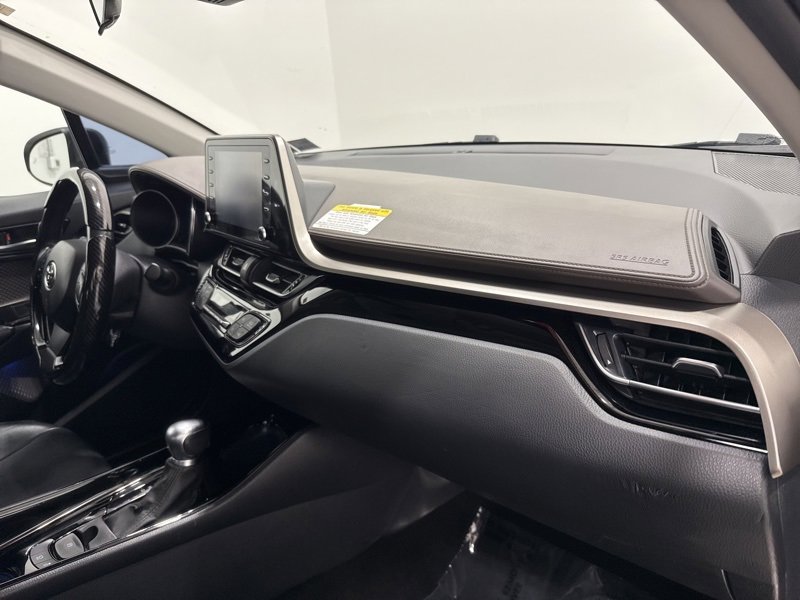 Used 2022 Toyota C-HR Limited image 14