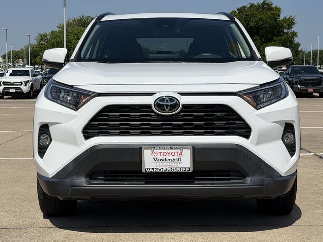 Used 2020 Toyota RAV4 XLE w/ Convenience Package FWD image 8