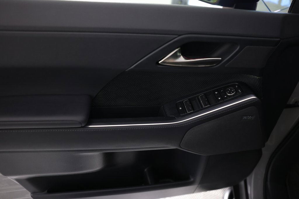 Used 2025 Lexus GX 550 image 18