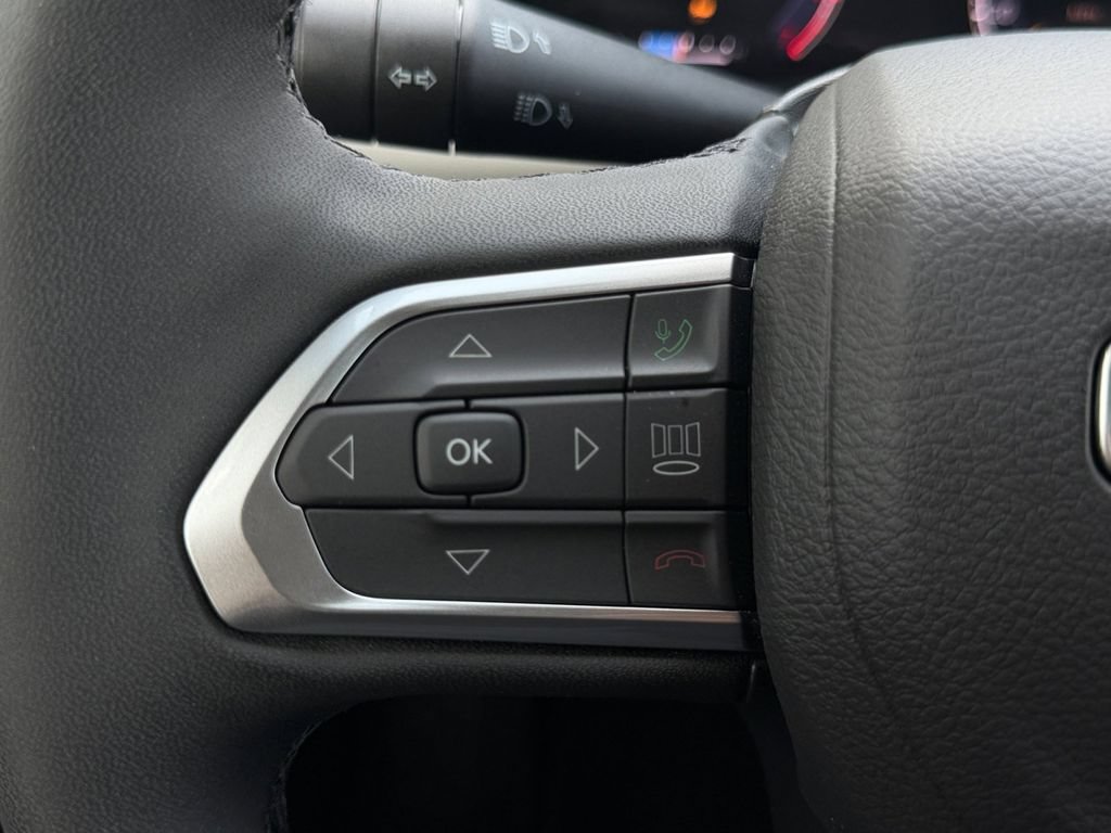 Used 2025 Jeep Compass Limited w/ Elite Group AWD/4WD image 31
