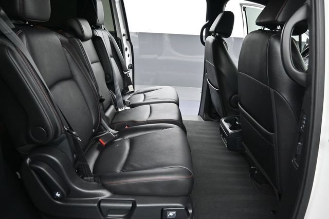Used 2024 Honda Odyssey Sport image 16