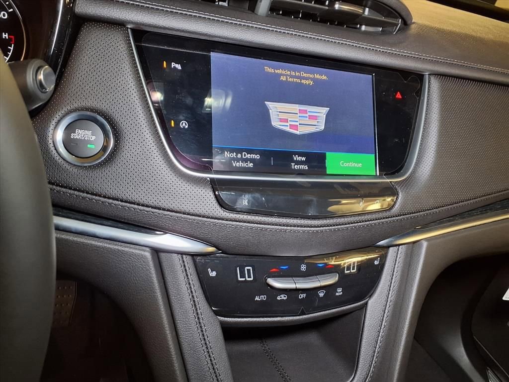 New 2025 Cadillac XT5 Premium Luxury FWD image 18
