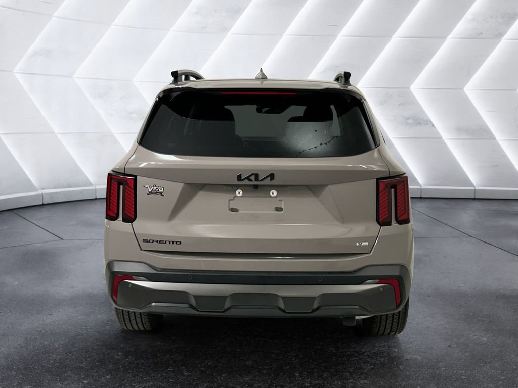 Used 2025 Kia Sorento SX image 5