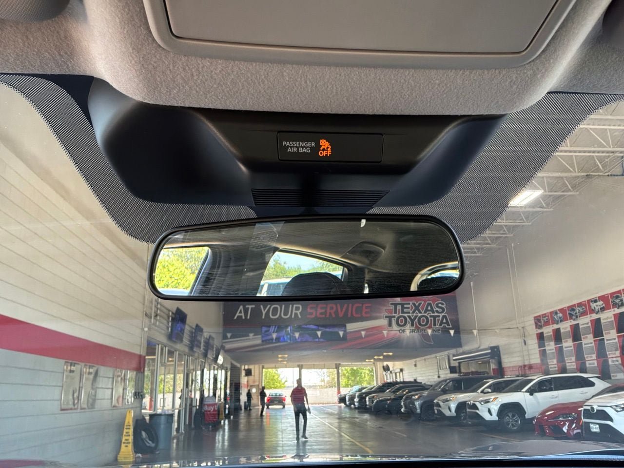 Used 2026 Nissan Kicks SR FWD image 20