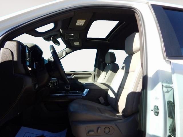 Used 2024 Chevrolet Silverado 1500 LT Trail Boss w/ LT Trail Boss Premium Package image 10