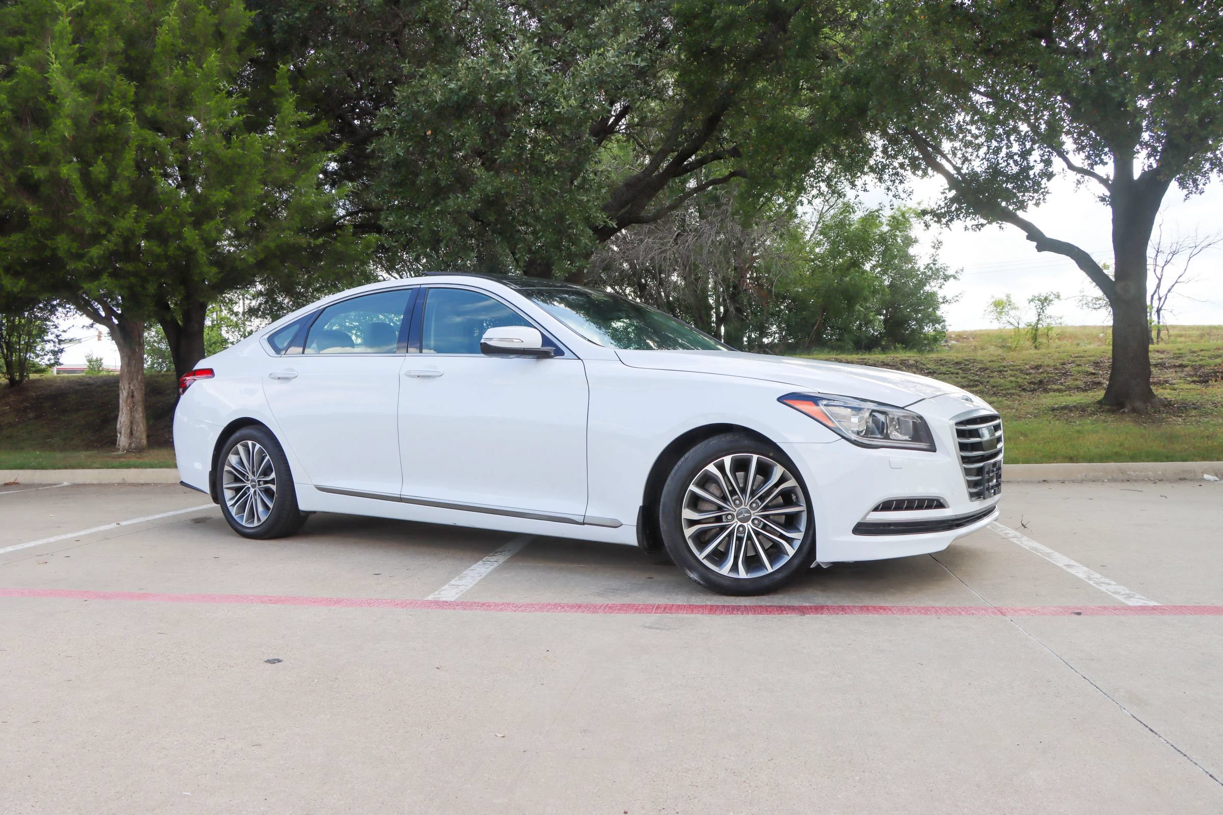 Used 2015 Hyundai Genesis 3.8 w/ Option Group 04