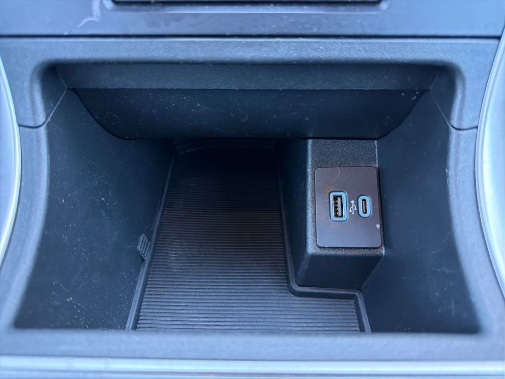 Used 2024 Ford Edge SEL image 32