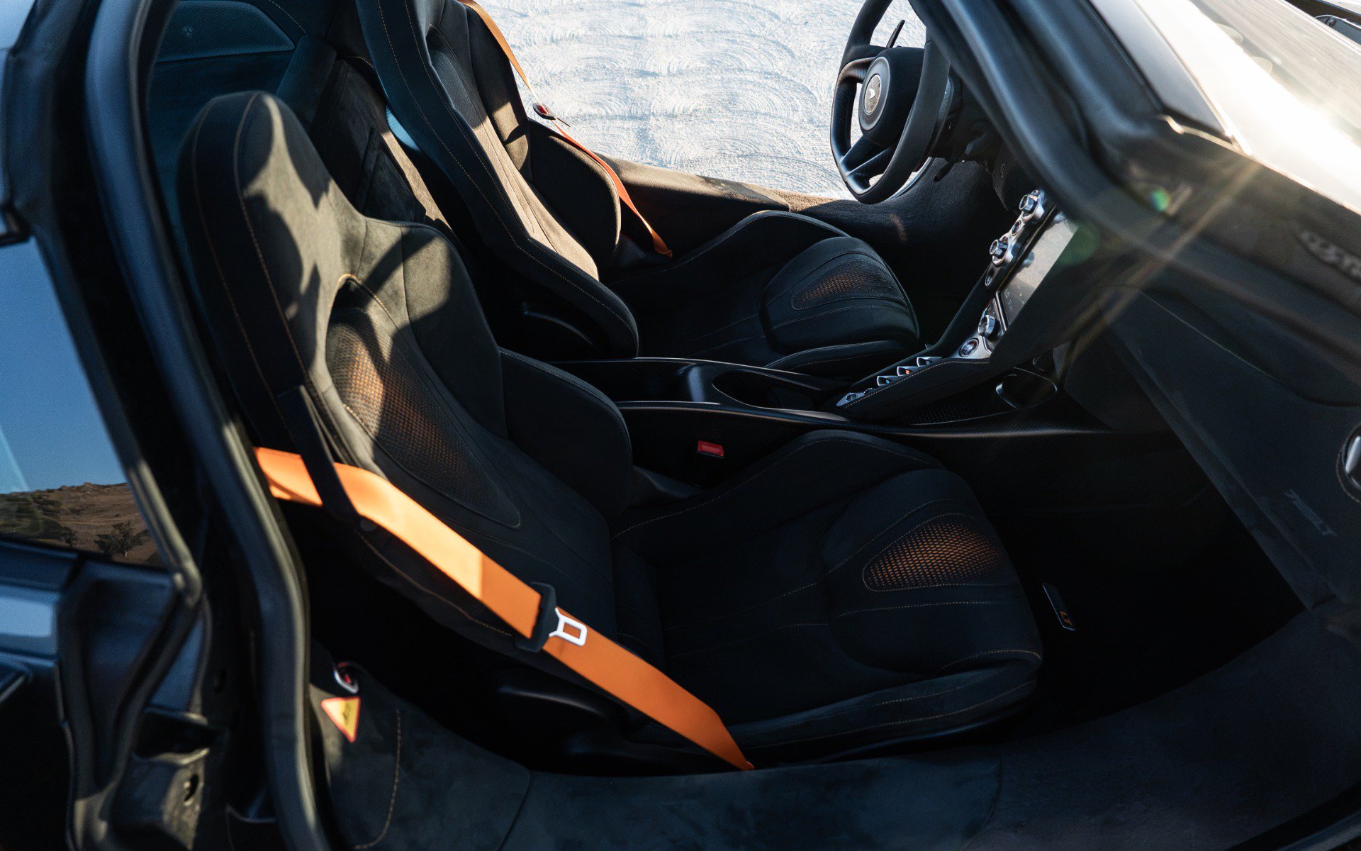 Used 2021 McLaren 765LT RWD image 37