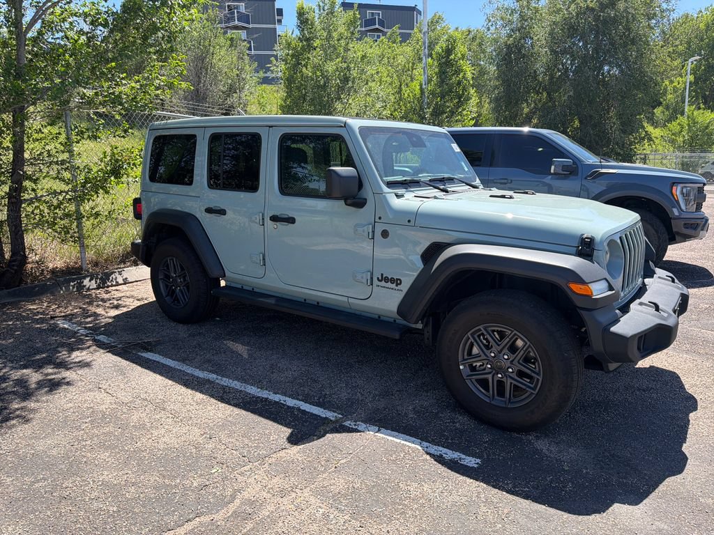 Used 2024 Jeep Wrangler Unlimited Sport AWD/4WD image 7