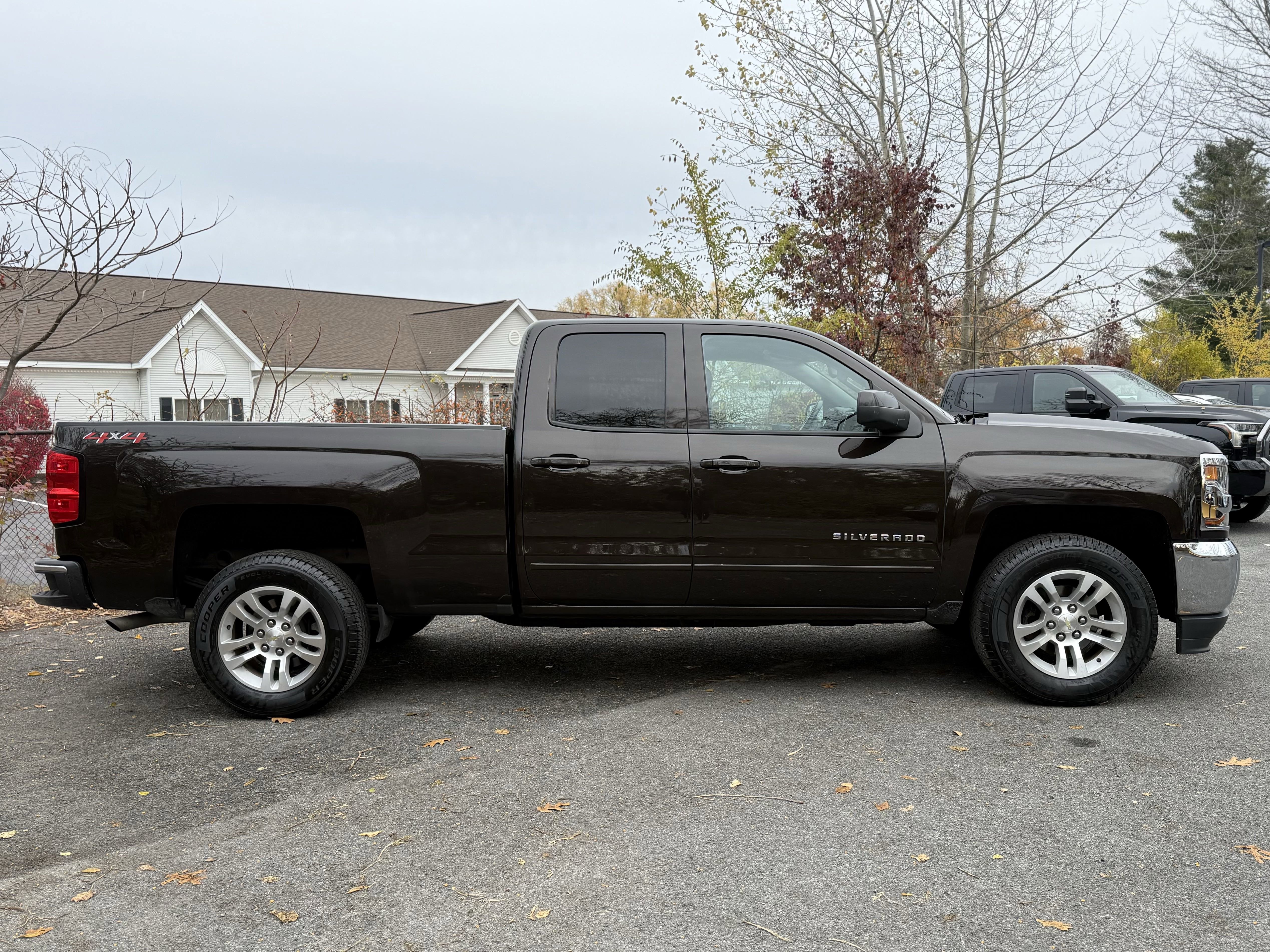 Used 2018 Chevrolet Silverado 1500 LT w/ All Star Edition image 11