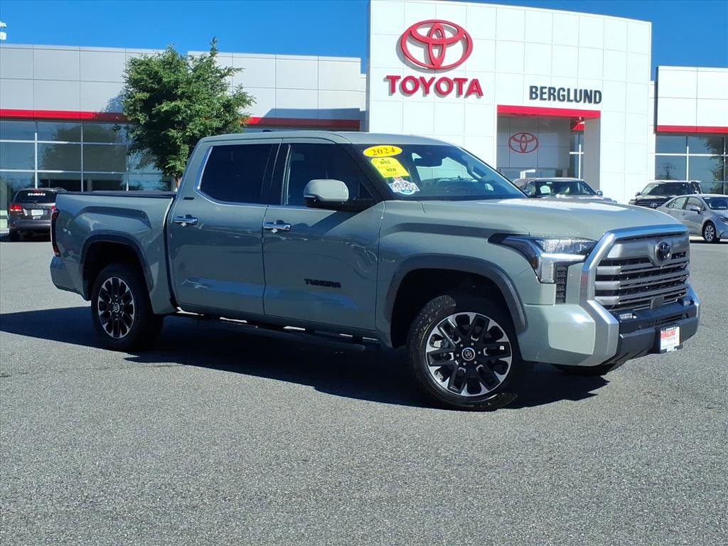 Used 2024 Toyota Tundra Limited AWD/4WD image 2