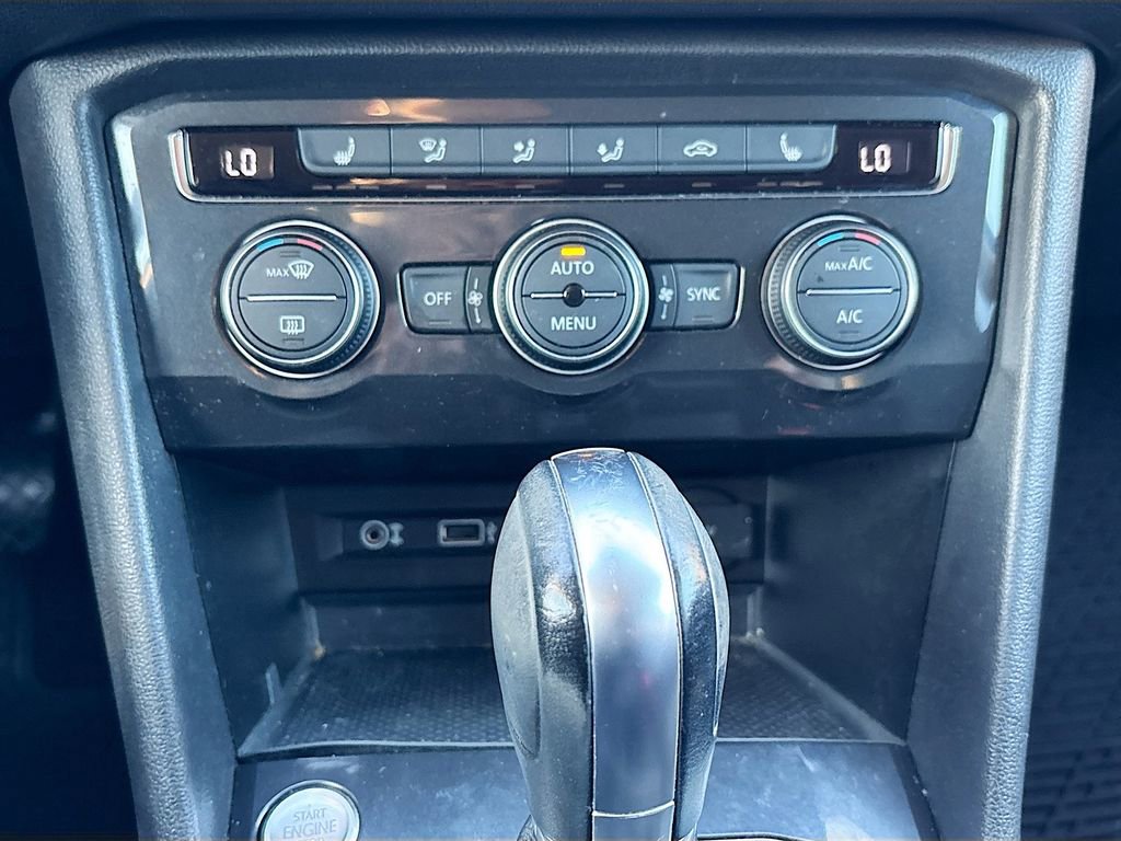 Used 2018 Volkswagen Tiguan SE w/ Front Fog Lights Package image 15