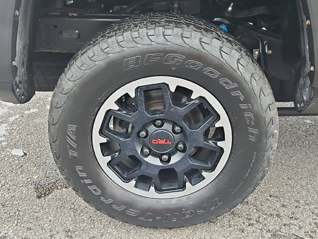 Used 2024 Toyota Tacoma TRD Off-Road AWD/4WD image 7