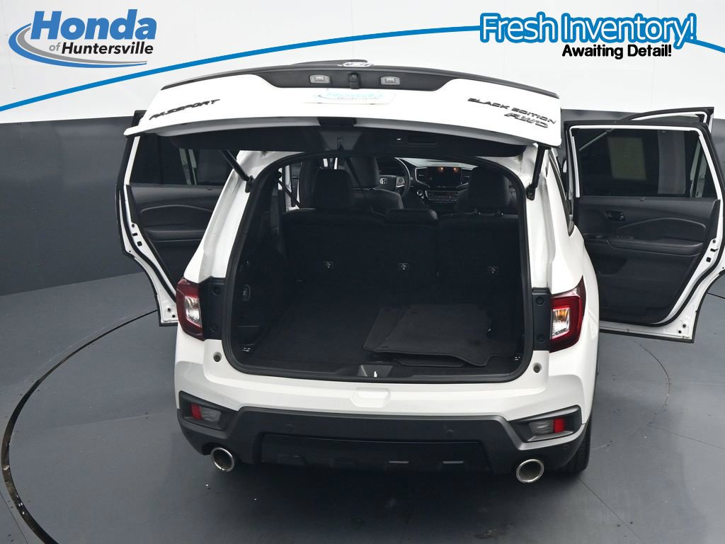 Used 2024 Honda Passport Black Edition image 32
