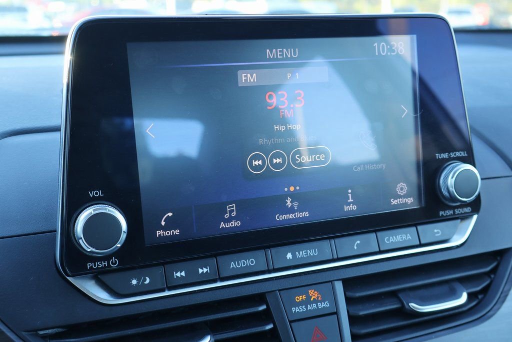 Used 2024 Nissan Altima 2.5 SV image 5