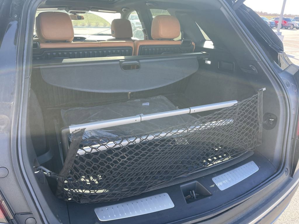 Certified 2023 Cadillac XT5 Premium Luxury w/ LPO, Floor Liner Package image 6