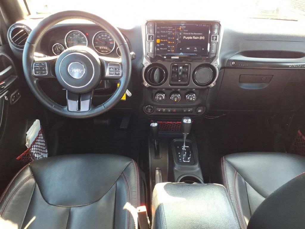 Used 2017 Jeep Wrangler Unlimited Rubicon AWD/4WD image 11