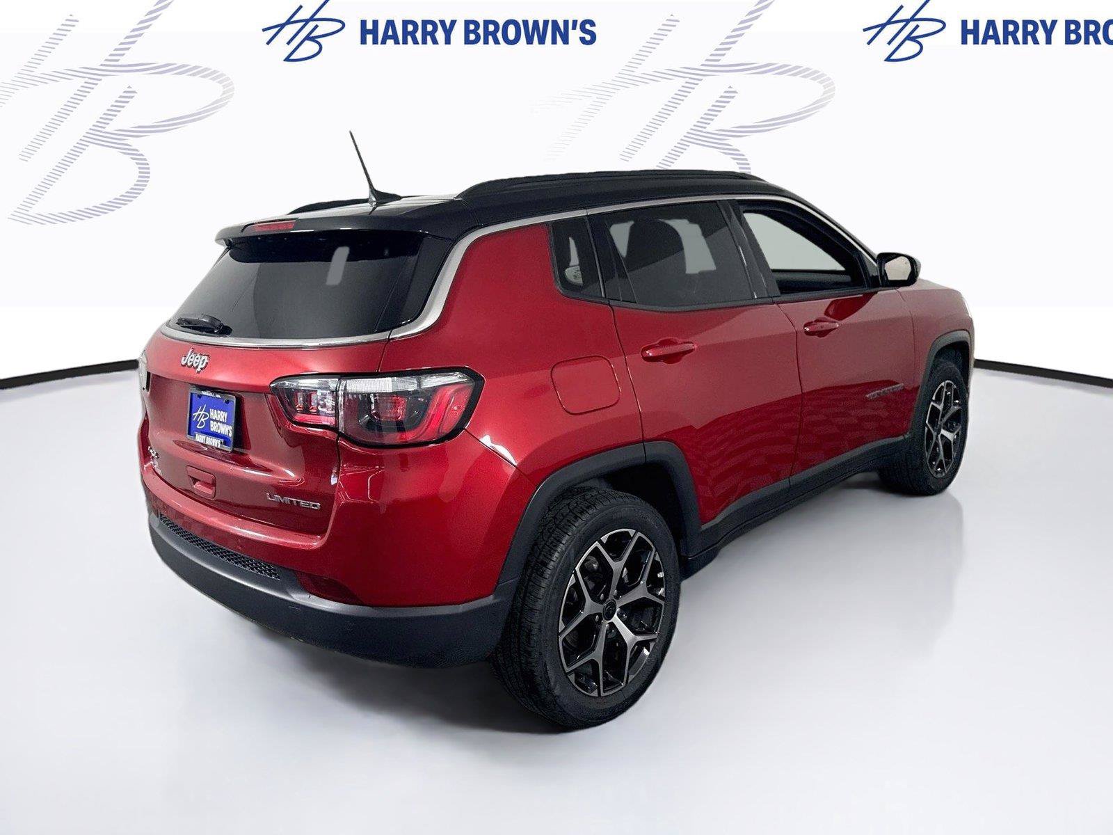 Used 2025 Jeep Compass Limited AWD/4WD image 29