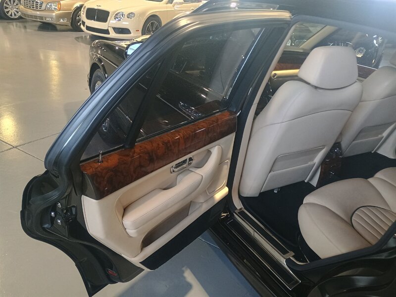 Used 1999 Bentley Arnage Green Label RWD image 30