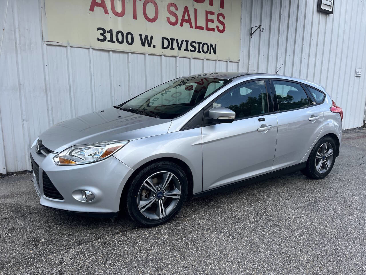 Used 2014 Ford Focus SE w/ SE Sport Package image 3