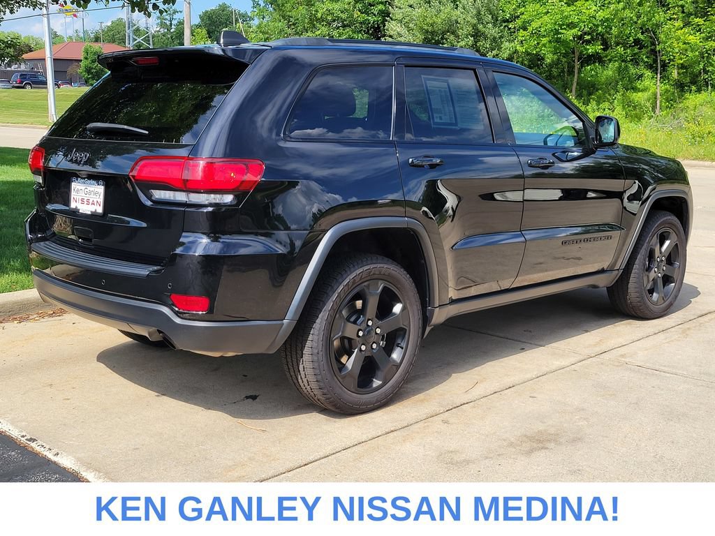 Used 2021 Jeep Grand Cherokee Freedom Edition AWD/4WD image 3