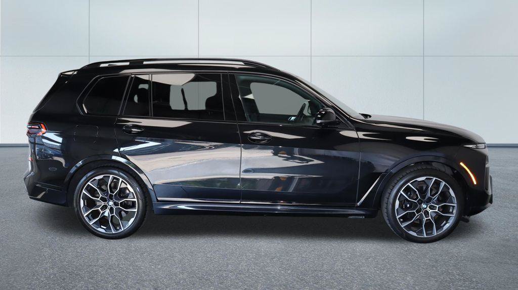Used 2026 BMW X7 M60i AWD/4WD image 9