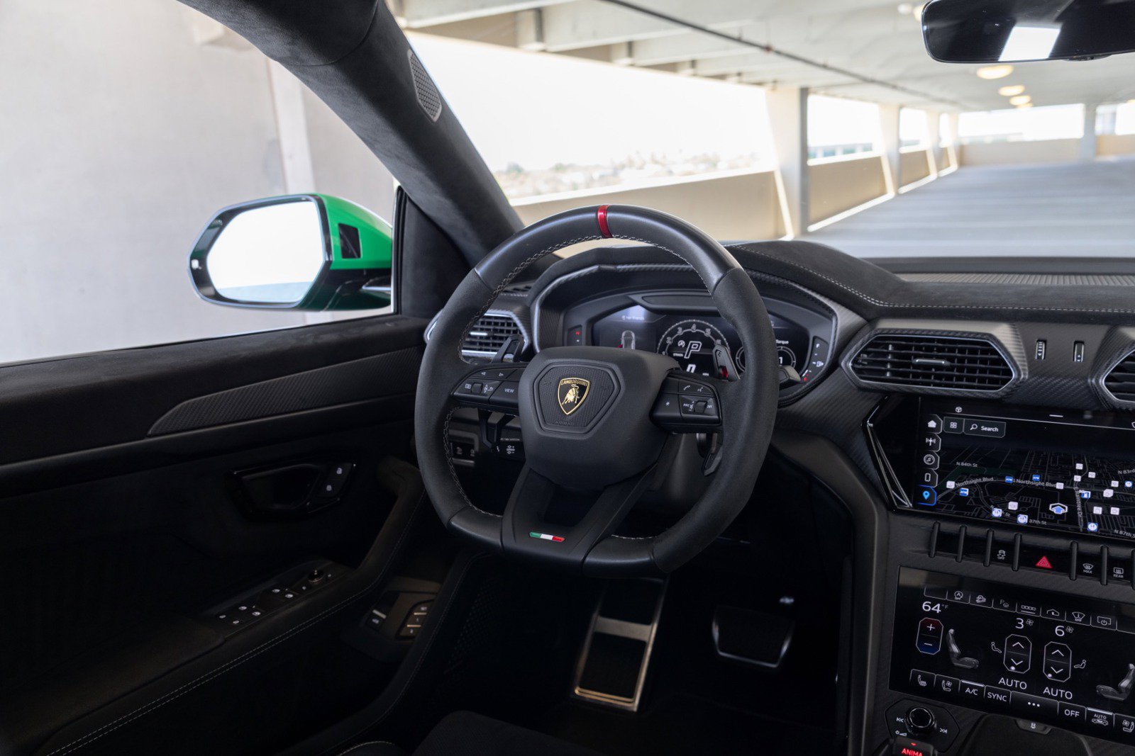 Used 2023 Lamborghini Urus Performante AWD/4WD image 33