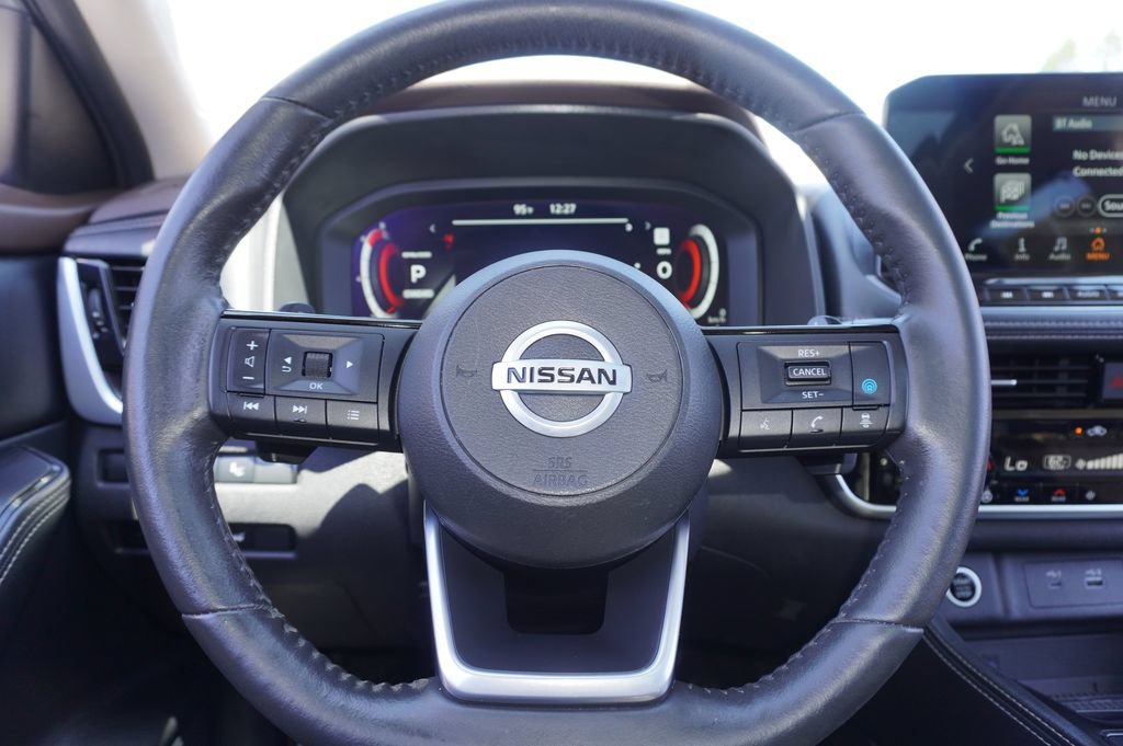 Used 2021 Nissan Rogue Platinum FWD image 24