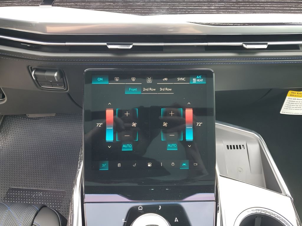 New 2026 Cadillac Escalade IQ Sport 1 w/ LPO, ONYX Package AWD/4WD image 42