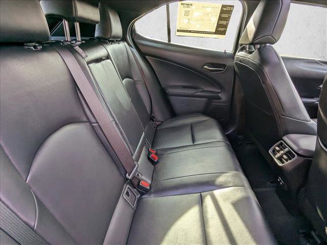 Used 2019 Lexus UX 250h image 21