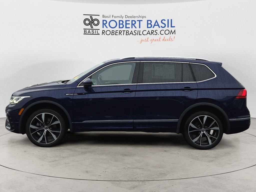 Used 2022 Volkswagen Tiguan SEL R-Line image 2